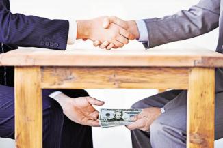 bribe-klnB--621x414@LiveMint